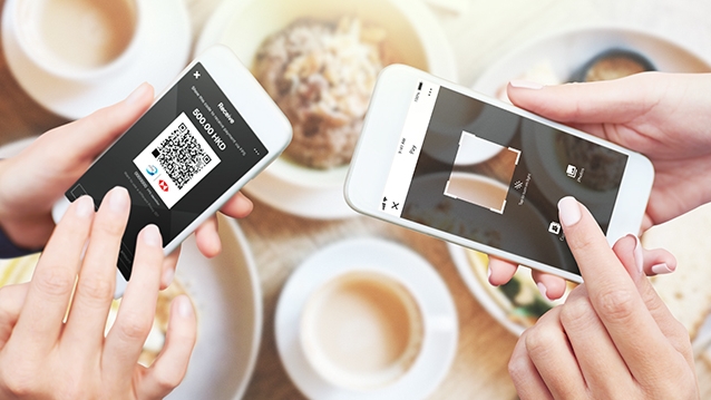 Using faster payment function in mobile; image used for HSBC X FPS.