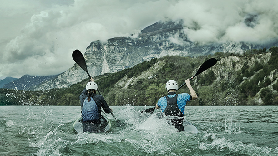 Kayak race; image used for HSBC Jade International Partner page.